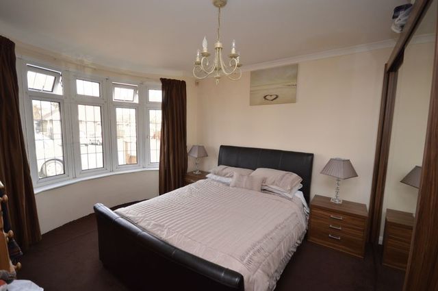  Image of 4 bedroom Detached house for sale in Humberstone Close Luton LU4 at Humberstone Close  Luton, LU4 9ST