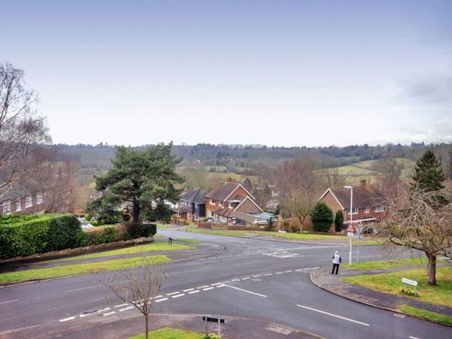  Image of 4 bedroom Property for sale in Hurst Farm Road East Grinstead RH19 at Hurst Farm Road  East Grinstead, RH19 4BJ