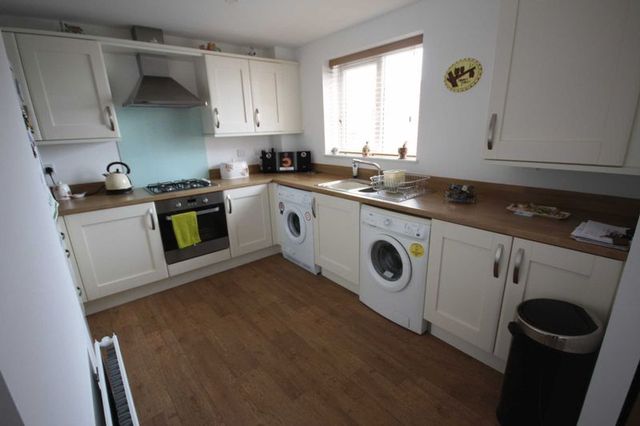  Image of 2 bedroom Flat for sale in Hylton Avenue Skelton-in-Cleveland Saltburn-by-the-Sea TS12 at Hylton Avenue Skelton-In-Cleveland Saltburn-By-The-Sea, TS12 2EP