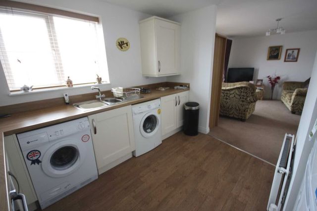  Image of 2 bedroom Flat for sale in Hylton Avenue Skelton-in-Cleveland Saltburn-by-the-Sea TS12 at Hylton Avenue Skelton-In-Cleveland Saltburn-By-The-Sea, TS12 2EP