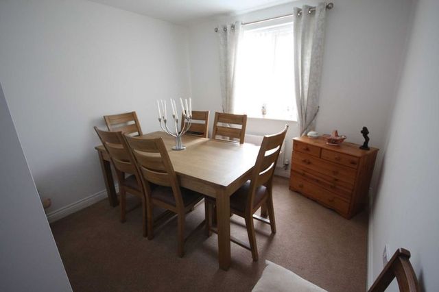  Image of 2 bedroom Flat for sale in Hylton Avenue Skelton-in-Cleveland Saltburn-by-the-Sea TS12 at Hylton Avenue Skelton-In-Cleveland Saltburn-By-The-Sea, TS12 2EP