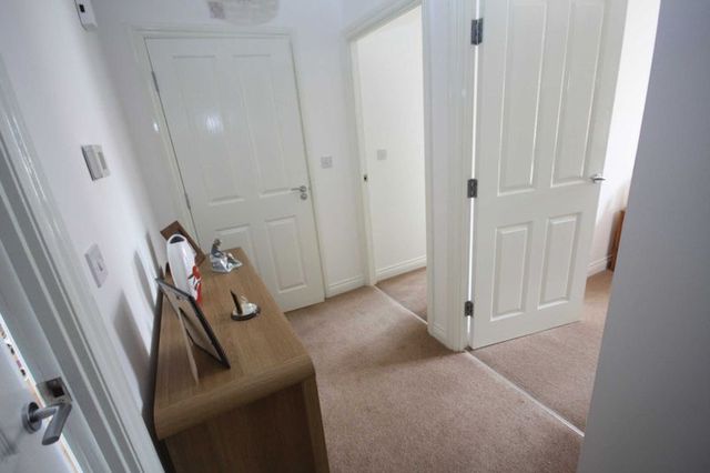  Image of 2 bedroom Flat for sale in Hylton Avenue Skelton-in-Cleveland Saltburn-by-the-Sea TS12 at Hylton Avenue Skelton-In-Cleveland Saltburn-By-The-Sea, TS12 2EP