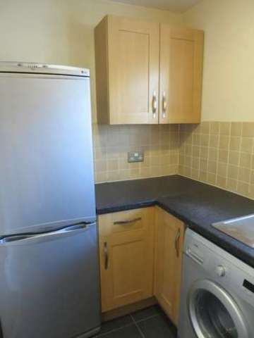  Image of 2 bedroom Flat to rent in Ibbetson Mews Churwell Morley Leeds LS27 at Ibbetson Mews Morley Leeds, LS27 7UH