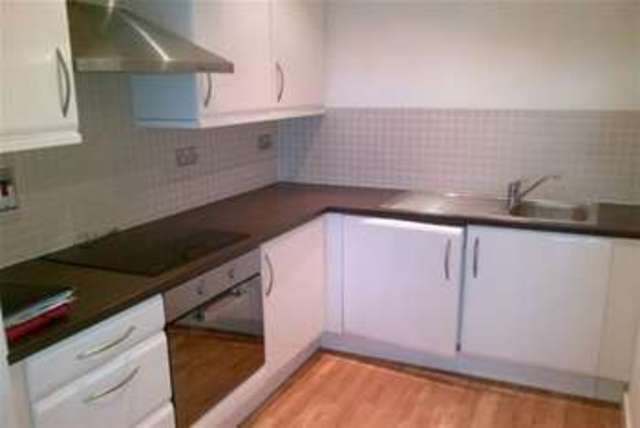  Image of 2 bedroom Flat to rent in Bolero Square Nottingham NG1 at Nottingham, NG1 1LY