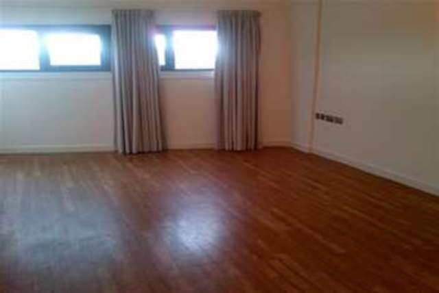  Image of 2 bedroom Flat to rent in Bolero Square Nottingham NG1 at Nottingham, NG1 1LY