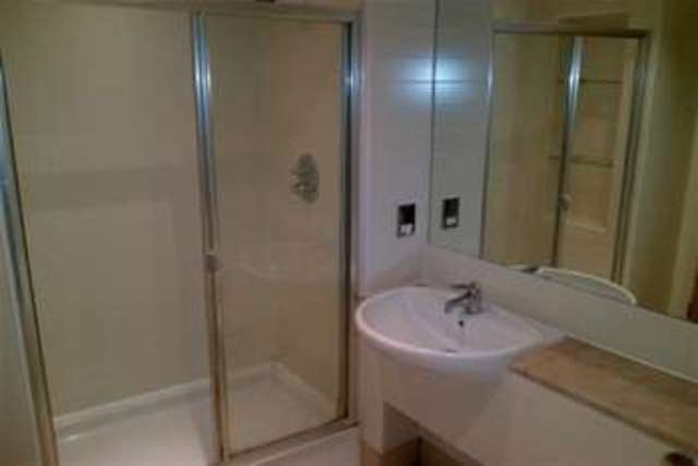  Image of 2 bedroom Flat to rent in Bolero Square Nottingham NG1 at Nottingham, NG1 1LY