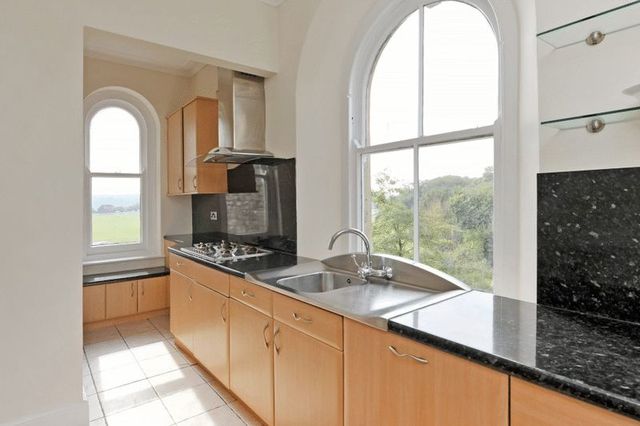  Image of 2 bedroom Flat for sale in Ivywell Road Bristol BS9 at Ivywell Road Sneyd Park Bristol, BS9 1NX