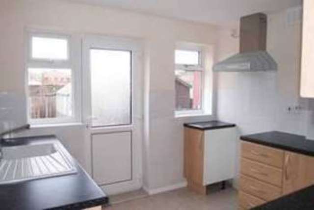  Image of 2 bedroom Flat for sale in Kenilworth Crescent Parkfields Wolverhampton WV4 at Lanesfield Wolverhampton Ettingshall, WV4 6SU