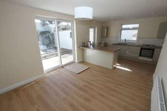  Image of 3 bedroom Semi-Detached house for sale in Kenn Road Clevedon BS21 at Kenn Road  Clevedon, BS21 6LN