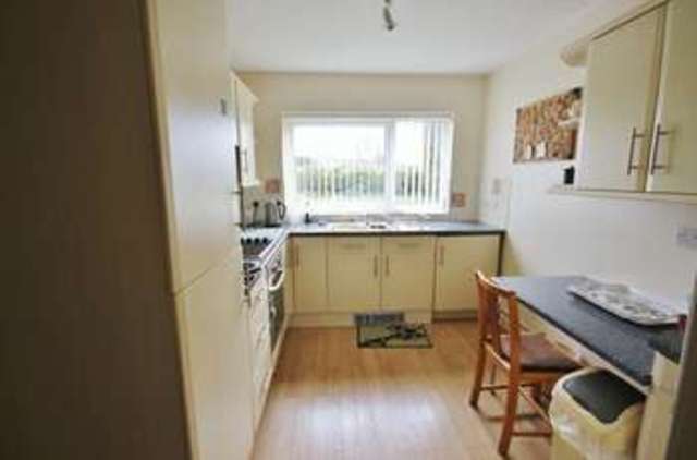  Image of 2 bedroom Flat for sale in Kenn Road Clevedon BS21 at Kenn Road  Clevedon, BS21 6LB