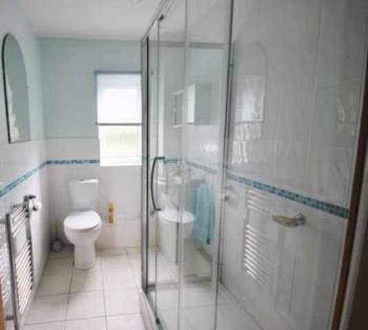  Image of 2 bedroom Flat for sale in Kenn Road Clevedon BS21 at Kenn Road  Clevedon, BS21 6LB