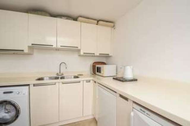  Image of 3 bedroom Detached house for sale in Kennington Road Kennington Oxford OX1 at Kennington Road Kennington Oxford, OX1 5PB