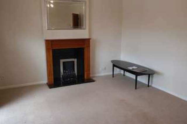  Image of 3 bedroom Flat to rent in Penn Road Beaconsfield HP9 at Penn Road  Beaconsfield, HP9 2QA