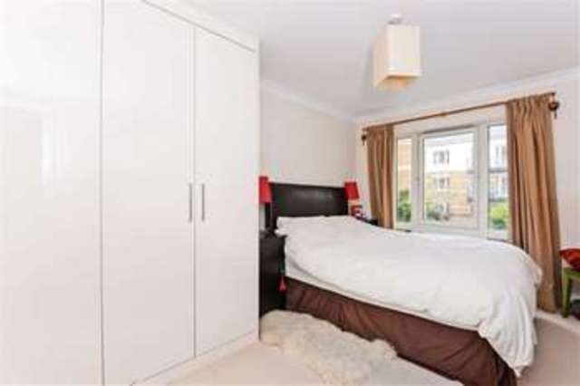  Image of 2 bedroom Flat to rent in King & Queen Wharf Rotherhithe Street London SE16 at Rotherhithe, SE16 5SU