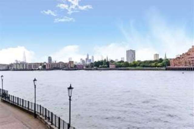  Image of 2 bedroom Flat to rent in King & Queen Wharf Rotherhithe Street London SE16 at Rotherhithe, SE16 5SU