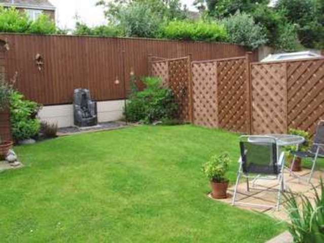  Image of 2 bedroom Semi-Detached house for sale in Kingfisher Close Barton-upon-Humber DN18 at Kingfisher Close  Barton-Upon-Humber, DN18 5BZ