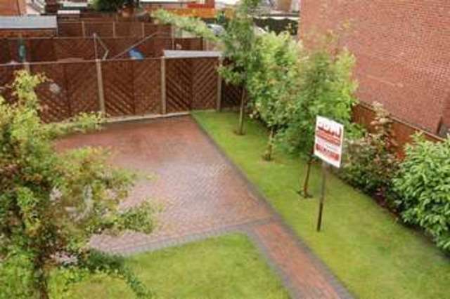  Image of 2 bedroom Semi-Detached house for sale in Kingfisher Close Barton-upon-Humber DN18 at Kingfisher Close  Barton-Upon-Humber, DN18 5BZ