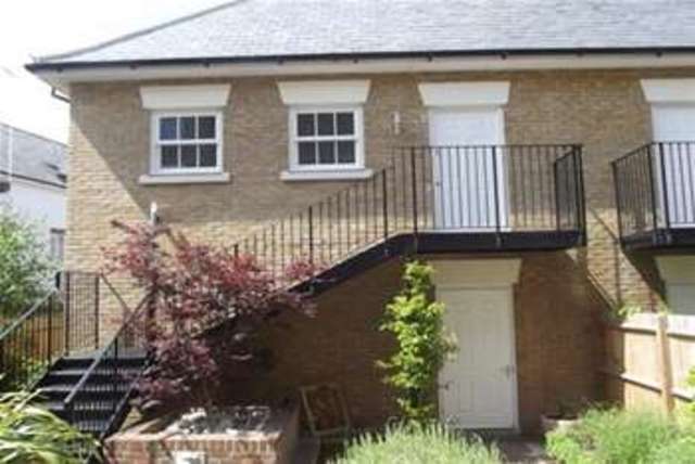  Image of 1 bedroom Studio flat to rent in Westwood Drive Canterbury CT2 at Canterbury, CT2 7WY