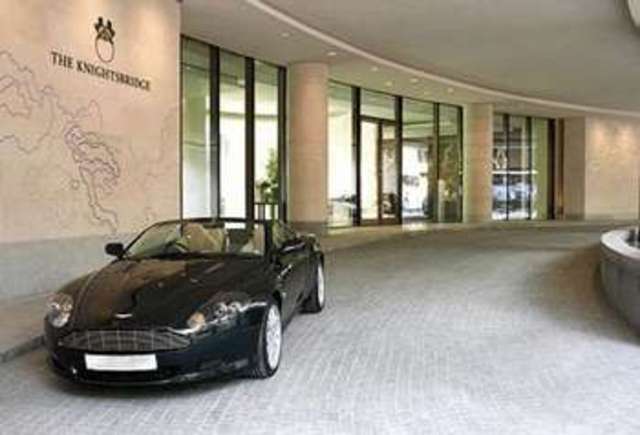  Image of 2 bedroom Flat for sale in Knightsbridge London SW7 at Knightsbridge  London, SW7 1RH