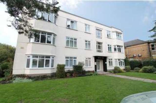  Image of 2 bedroom Flat to rent in Knyveton Road Boscombe Bournemouth BH1 at Knyveton Road  Bournemouth, BH1 3QW