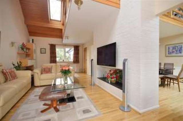  Image of 4 bedroom Detached house for sale in Lakeside Crescent Brentwood CM14 at Brentwood Essex Brentwood, CM14 4JB