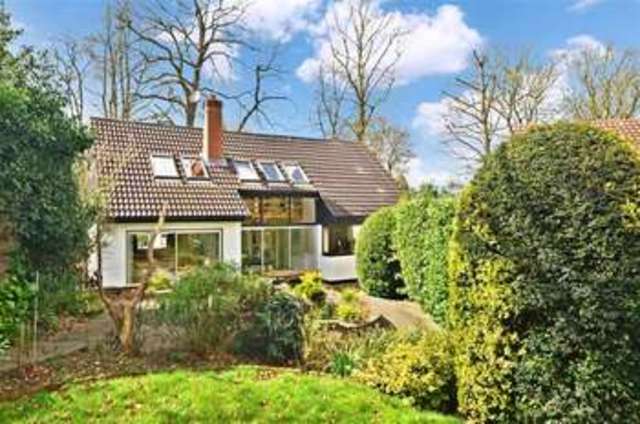  Image of 4 bedroom Detached house for sale in Lakeside Crescent Brentwood CM14 at Brentwood Essex Brentwood, CM14 4JB