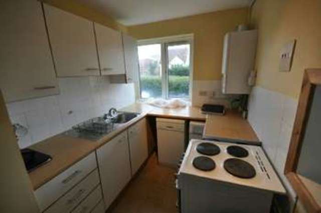  Image of 2 bedroom Flat for sale in Langdale Gardens Earley Reading RG6 at Langdale Gardens  Reading, RG6 5TU