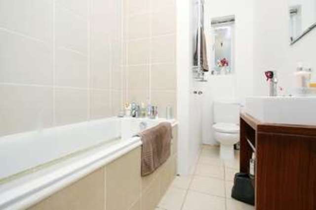  Image of 1 bedroom Flat to rent in Lanhill Road London W9 at Maida Vale London Maida Vale, W9 2BS