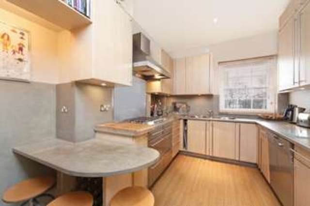  Image of 3 bedroom Flat to rent in Lansdowne Road London W11 at Lansdowne Road  London, W11 3AG