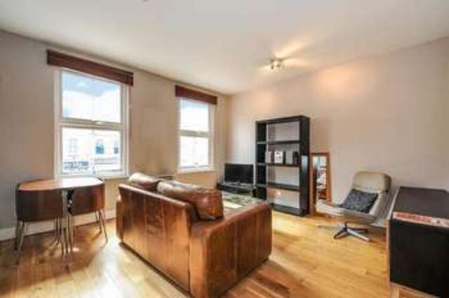  Image of 1 bedroom Flat for sale in Lavender Hill London SW11 at Battersea, SW11 5RQ