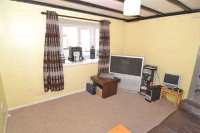  Image of 1 bedroom Flat for sale in Lesney Gardens Rochford SS4 at Lesney Gardens  Rochford, SS4 1TZ