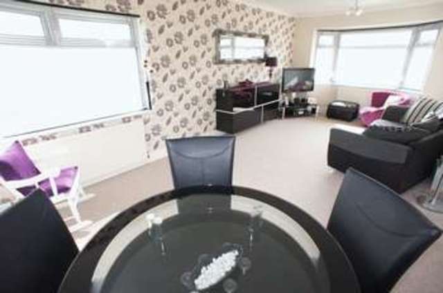  Image of 2 bedroom Detached house for sale in Limetree Avenue Benfleet SS7 at Limetree Avenue  Benfleet, SS7 5AB