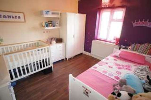  Image of 2 bedroom Detached house for sale in Limetree Avenue Benfleet SS7 at Limetree Avenue  Benfleet, SS7 5AB