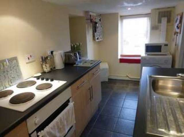  Image of 1 bedroom Terraced house for sale in Bryn Hedydd Llanllechid Bangor LL57 at Bryn Hedydd  Llanllechid, LL57 3HR
