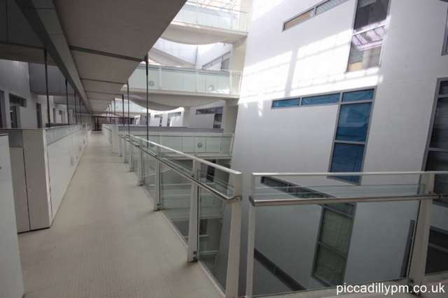 Image of 2 bedroom Apartment to rent in Whitworth Street Manchester M1 at Whitworth Street West  Manchester, M1 5BE