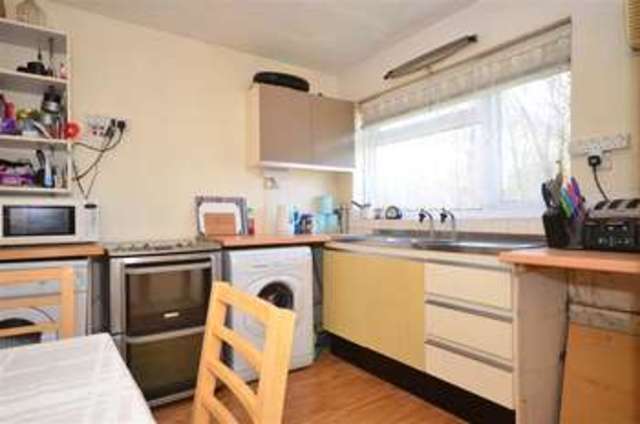  Image of 2 bedroom Flat for sale in London Road East Grinstead RH19 at East Grinstead West Sussex East Grinstead, RH19 1QS