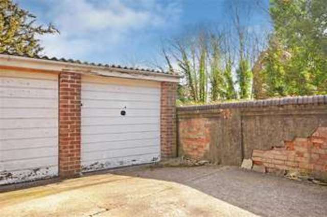 Image of 2 bedroom Flat for sale in London Road East Grinstead RH19 at East Grinstead West Sussex East Grinstead, RH19 1QS