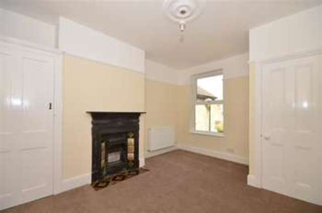  Image of 4 bedroom Terraced house for sale in London Road Faversham ME13 at Faversham Kent Faversham, ME13 8RX