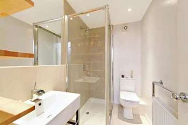  Image of 1 bedroom Property to rent in Westbourne Grove London W11 at Longlands Court  Portobello Court, W11 2QG