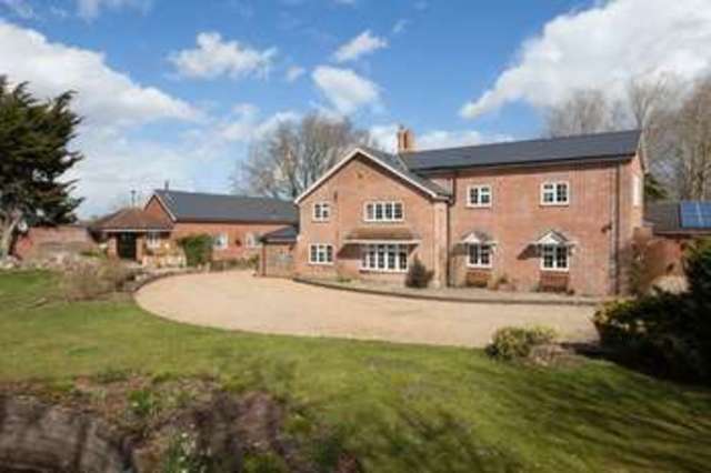  Image of 5 bedroom Property for sale in The Street Lound Lowestoft NR32 at The Street Lound Lowestoft, NR32 5LT