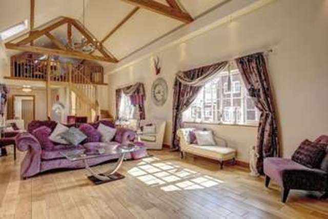  Image of 5 bedroom Property for sale in The Street Lound Lowestoft NR32 at The Street Lound Lowestoft, NR32 5LT