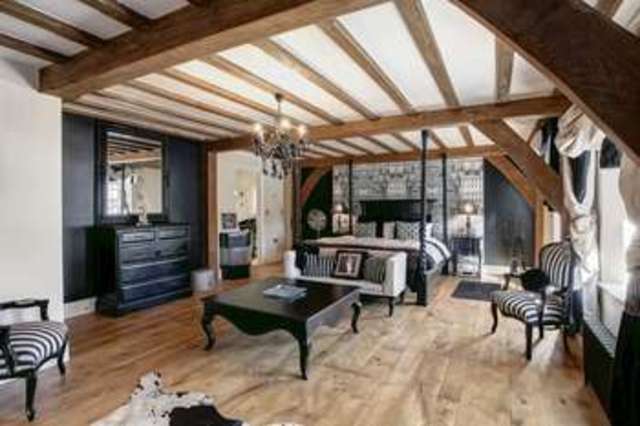  Image of 5 bedroom Property for sale in The Street Lound Lowestoft NR32 at The Street Lound Lowestoft, NR32 5LT