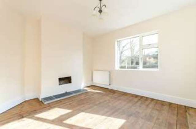  Image of 3 bedroom Detached house for sale in Louth Road Horncastle LN9 at Louth Road  Horncastle, LN9 5ED