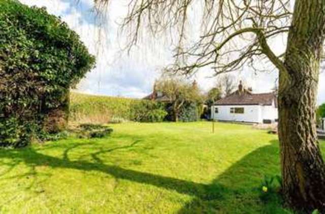  Image of 3 bedroom Detached house for sale in Louth Road Horncastle LN9 at Louth Road  Horncastle, LN9 5ED