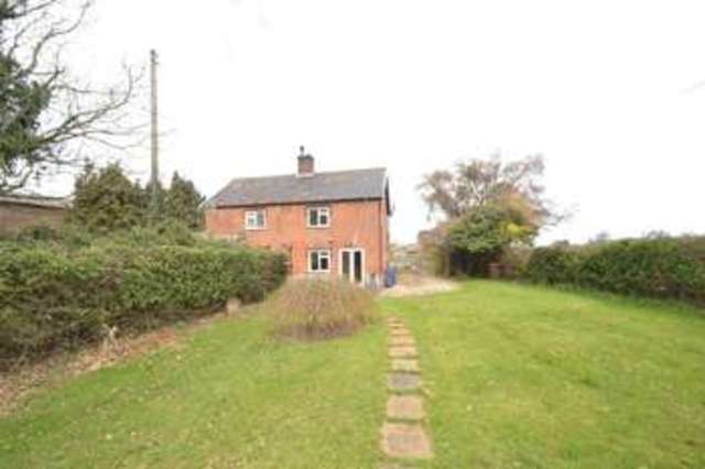  Image of 3 bedroom Property to rent in Low Road Great Plumstead Norwich NR13 at Low Road Great Plumstead Norwich, NR13 5AY