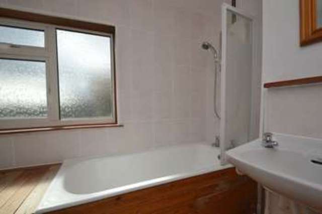  Image of 3 bedroom Property to rent in Low Road Great Plumstead Norwich NR13 at Low Road Great Plumstead Norwich, NR13 5AY