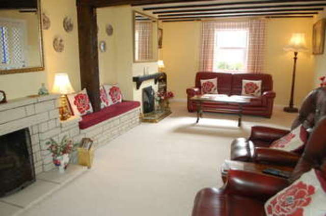  Image of 3 bedroom Semi-Detached house for sale in Halliford Road Sunbury-on-Thames TW16 at Halliford Road  LOWER SUNBURY, TW16 6DR