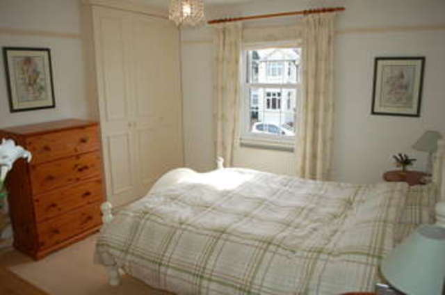  Image of 3 bedroom Semi-Detached house for sale in Halliford Road Sunbury-on-Thames TW16 at Halliford Road  LOWER SUNBURY, TW16 6DR