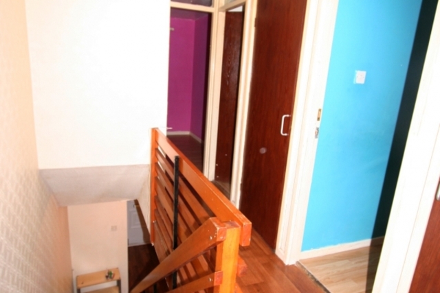  Image of 3 bedroom Terraced house to rent in Lyefield Walk Rochdale OL16 at Rochdale OL16 5SR Rochdale, OL16 5SR