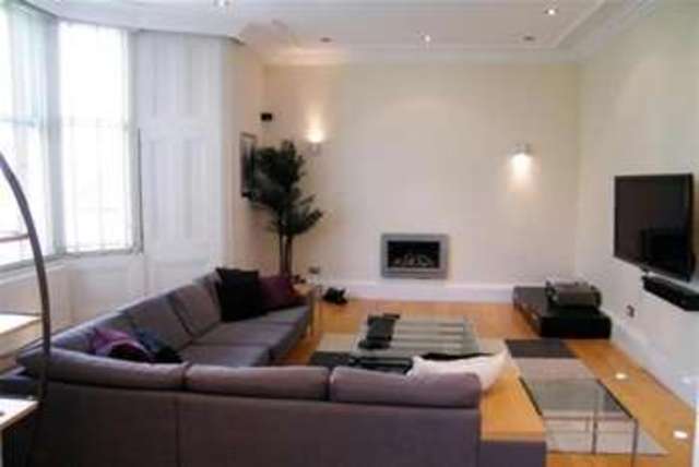  Image of 3 bedroom Flat to rent in Lynedoch Place Glasgow G3 at Glasgow, G3 6AB